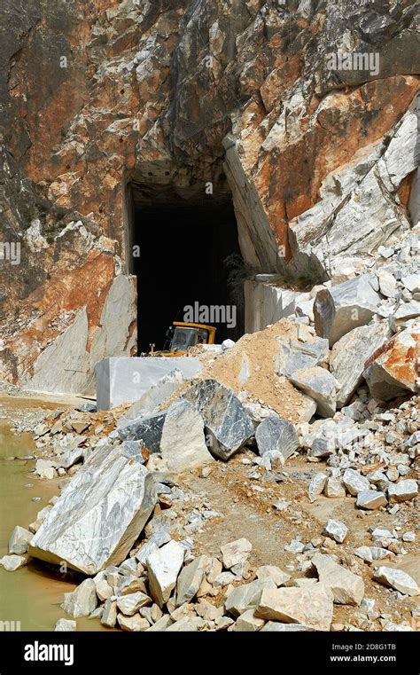 Colonata Carrara Italia las famosas canteras de mármol Fotografía