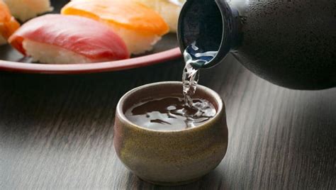 What Does Sake Taste Like? [Definitive Guide] - Medmunch