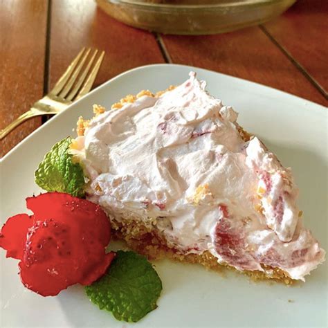 How To Make No Bake Strawberry Cream Pie Recipe Los Foodies Magazine