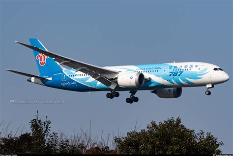 B China Southern Airlines Boeing Dreamliner Photo By Cathy