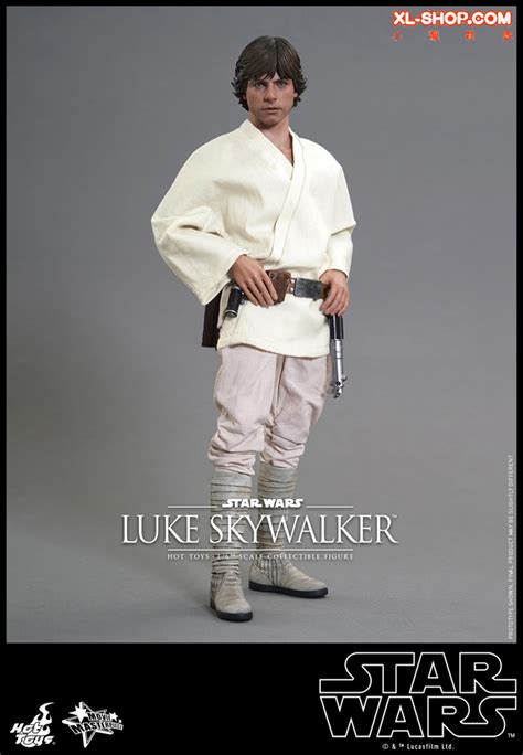 Hot Toys MMS Star Wars Episode IV A New Hope Th Scale Luke Skywalker Collectible Figure