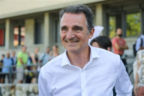 Grenoble Soupçons de favoritisme le maire Éric Piolle relaxé