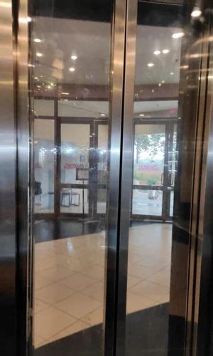 Passenger Residential Elevator With Machine Room Maximum Speed 2 5m