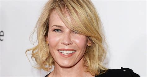 Chelsea Handler Naked Twitter Picture Comedian Strips Off For Nearly Naked Twitter Picture