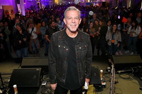 Elvis Duran Net Worth