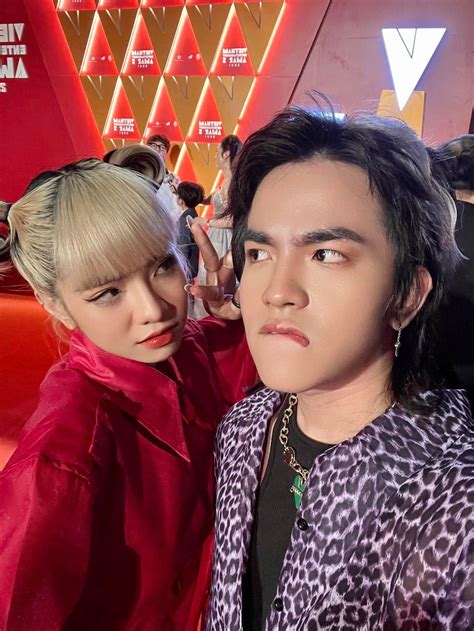 Hot TikToker Lisa Việt Nam dắt tay bạn trai tin đồn làm giáo khảo cuộc thi nhảy khiến dân tình