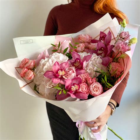 Цветы Уфа | L A V K A Flowershop | Доставка цветов Уфа