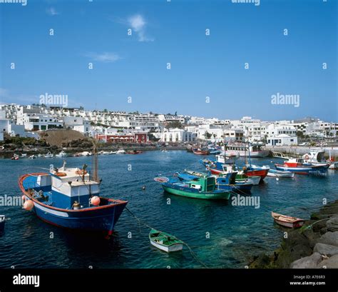 Puerto Del Carmen Lanzarote Harbour Hi Res Stock Photography And Images