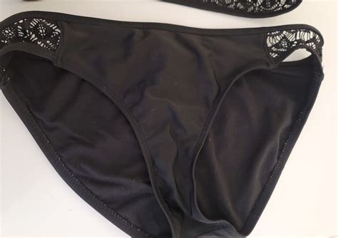 No Boundaries Two Piece Swimsuit Bikini Top Gem