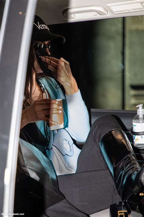 Irina Shayk Nude OnlyFans Leaks Fappening Page FappeningBook