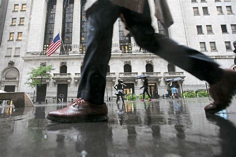 Investors Seek Shelter As Nyse Gets More Turbulent The Star