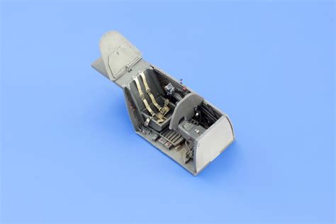 Bf 109G-5 cockpit 1/48 - Eduard Store