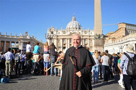 Orbis Catholicus Secundus American Priest In The Vatican