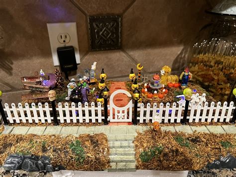 Lemax Spooky Town Phantom Way Halloween Village Lighted Front Yard