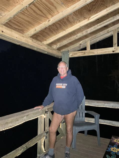 Out On The Dock Nude Pics Xhamster