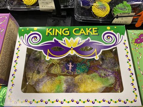 Mardi Gras King Cake - The Full Nester