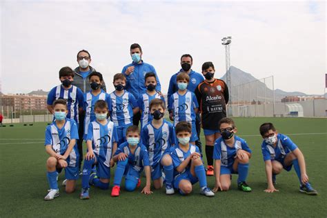 La Escuela de Fútbol puso a once equipos en competición - Siete Días