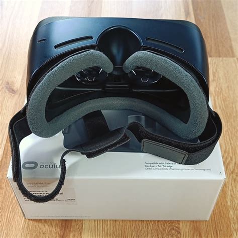 Samsung Vr Ar And Accessories Samsung Gear Vr Set Powered By Oculus