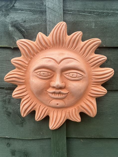 Terracotta Pottery Smiling Sun Face Wall Plaque Garden Decor Ornament