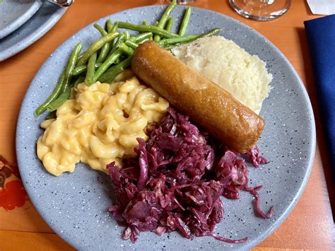 Akershus review (is it worth it?) - WDW Prep School