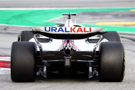 Haas Anuncia Tirada De Patrocinadora Russa Uralkali Do Carro Para Dia