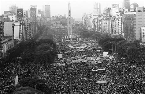 La Campaña Electoral De 1983 En Imágenes Educar