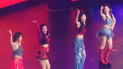 Fancam 230507 Red Velvet 레드벨벳 Red Flavor 빨간 맛 R To V Red Velvet In Manila Youtube