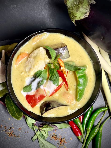 Thai Green Curry Sauce By Mae Ja Maejathaifood