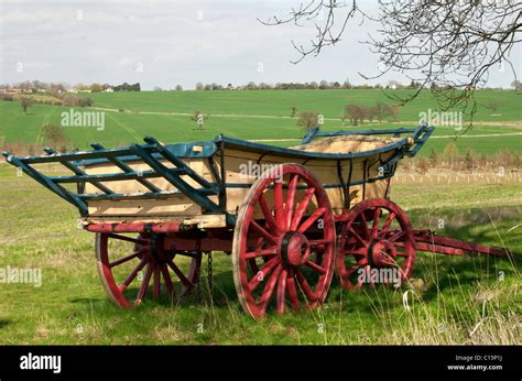 Old Farm Cart Hi Res Stock Photography And Images Alamy