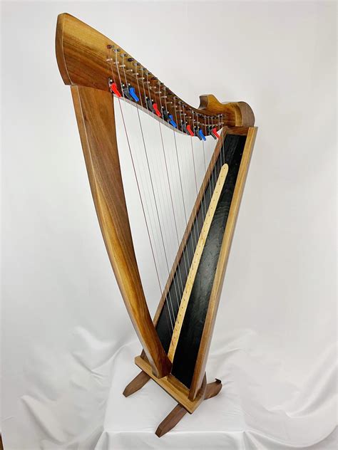 Products Celtic Raven 24 String Harp