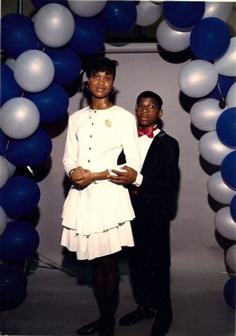 50 Bad Prom Photos That Preserve Awkward Moments Some Teens Would Probably Rather Forget ...