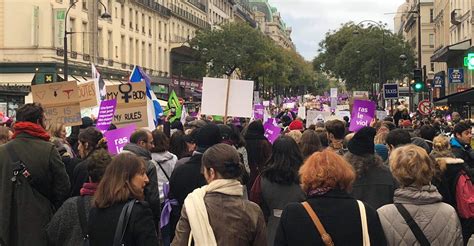 A Paris Des Milliers De Personnes Disent Stop à Limpunité Des