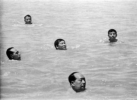 Foodporn, historyporn, earthporn - Mao Zedong swimming in Yangtze river ...