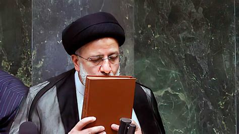 Raisi Jura Como Presidente De Irán Y Promete Resistir Las Presiones