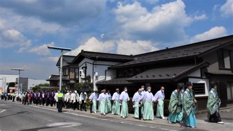 登山シーズン到来！富士山開山を告げる悠久の祭り／富士の国やまなし観光ネット 山梨県公式観光情報