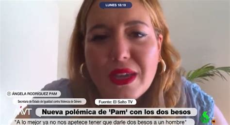 Ángela Rodríguez Pam critica haber recibido dos bеsos desde pequeña al