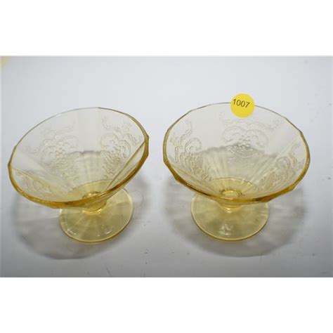 Antique Depression Glass Bowls - Schmalz Auctions