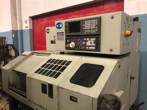 TORNO CNC ROMI COSMOS 10U ANO 2000 420 X 400mm Operatrix