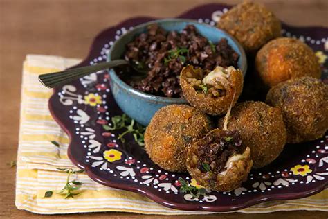 Bolinho De Risoto De Funghi Arancini Panelinha