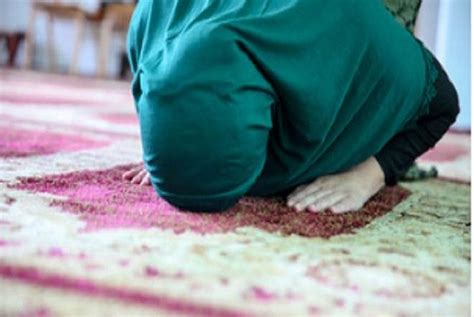 Sujud Syukur Sunnah Yang Sering Terlupakan