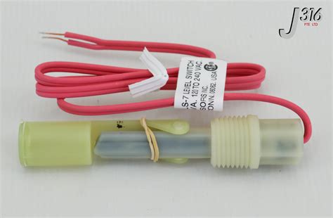 24560 GEMS SENSORS LS 7 SERIES LEVEL SWITCH NEW 140620 J316Gallery