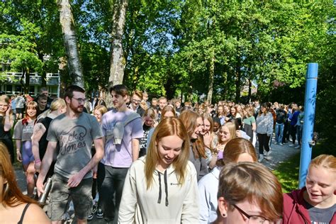 Fachoberschule veranstaltet Sponsoren Lauf für den Verein Little Angel