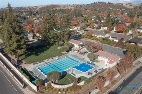 Almaden Cabana Clubs Living In Almaden Valley