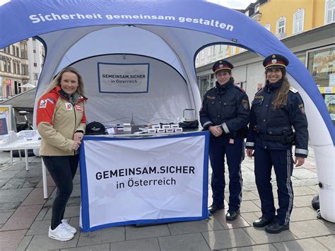 Am Weltfrauentag Polizei Gab Tipps F R Mehr Sicherheit Im Ffentlichen