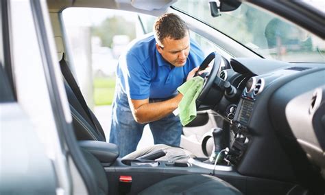 Effortless Hacks: How to Deep Clean Your Car Windows in Minutes - Hunter Games Magazine