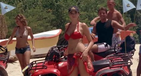 Naked Aida Yespica In Natale In Crociera