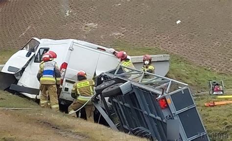 Tragiczny wypadek na autostradzie A4 pod Krapkowicami Bus uderzył w