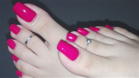 What Color Should I Paint My Toenails? - Paint Colors