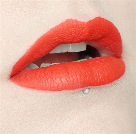 Jeffree Star Anna Nicole And I M Nude Swatched On Pale Skin