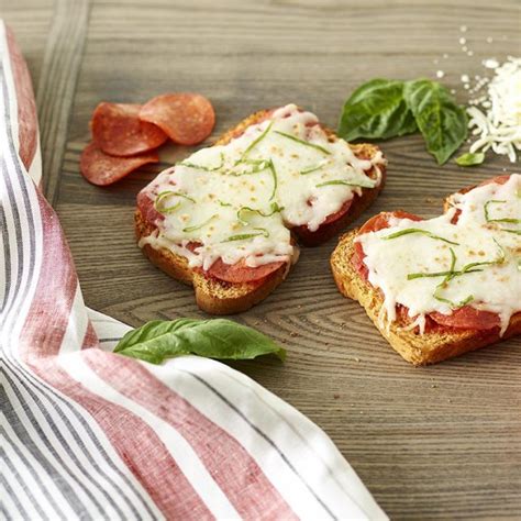 Panera Bread Tomato Basil Pizza Toast Savory